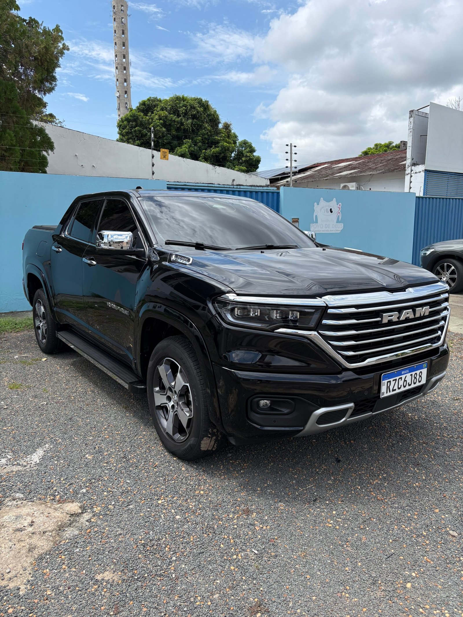 RAM/RAMPAGE LARAMIE DS 2023/2024 - Imagem 3